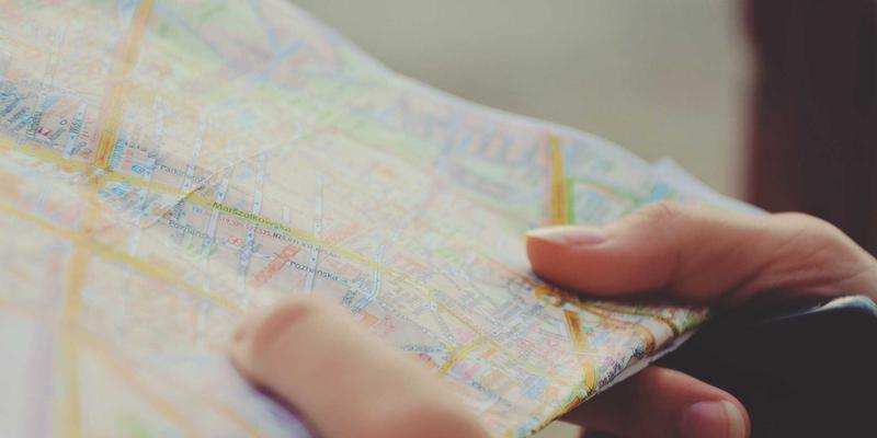 迪拜与阿联酋可再生能源战略：马斯达尔城的未来愿景如何重塑商业格局