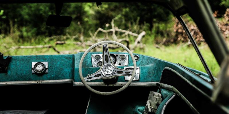 阿联酋智慧城市生活指南：马斯达尔城与迪拜智慧城市项目深度对比